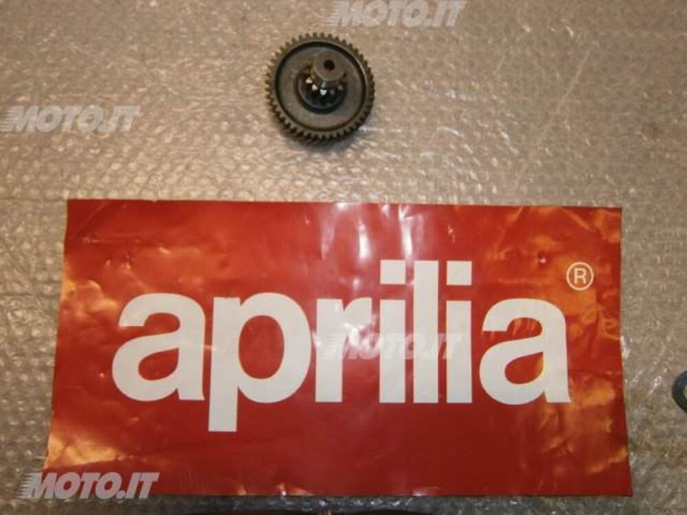 INGRANAGGIO INTERMEDIO Aprilia INGRANAGGIO ALBERO LEONARDO 125/150 1996/98