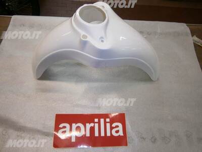 PARAFANGO APRILIA PARAFANGO SCARABEO 50 ANTERIORE BIANCO