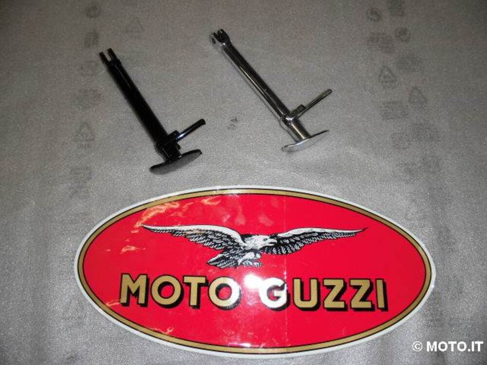 CAVALLETTO LATERALE V35-V50 Moto Guzzi CAVALLETTO LATERALE V35-V50 CROMATO O NERO