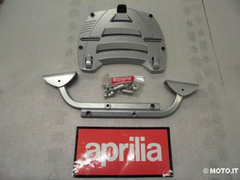 PORTAPACCHI APRILIA PEGASO 1997/03 PORTAPACCHI PEGASO 650 1997-03