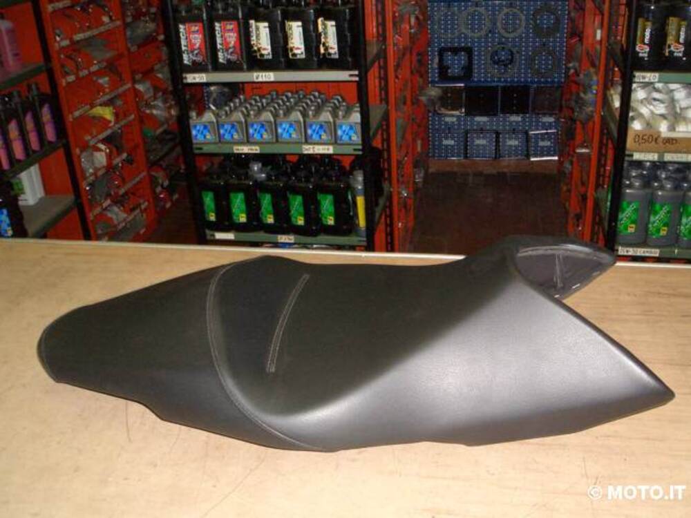 SELLA SHIVER Aprilia SELLA SHIVER 750