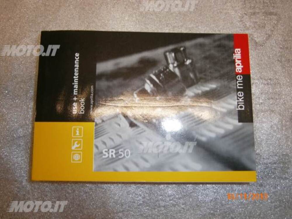 LIBRETTO USO E MANUTENZIONE ITALIANO Aprilia LIBRETTO SR 50 2006/10 USO E MANUTENZIONE