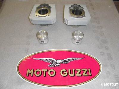COPPIA CILINDRI Moto Guzzi COPPIA CILINDRI E PISTONI V35 IMOLA II