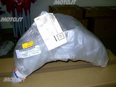 PARAFANGO ANTERIORE Aprilia PARAFANGO ANTERIORE