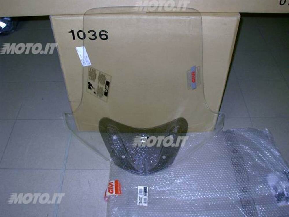 PARABREZZA Givi PLEXIGASS TRASPARENTE