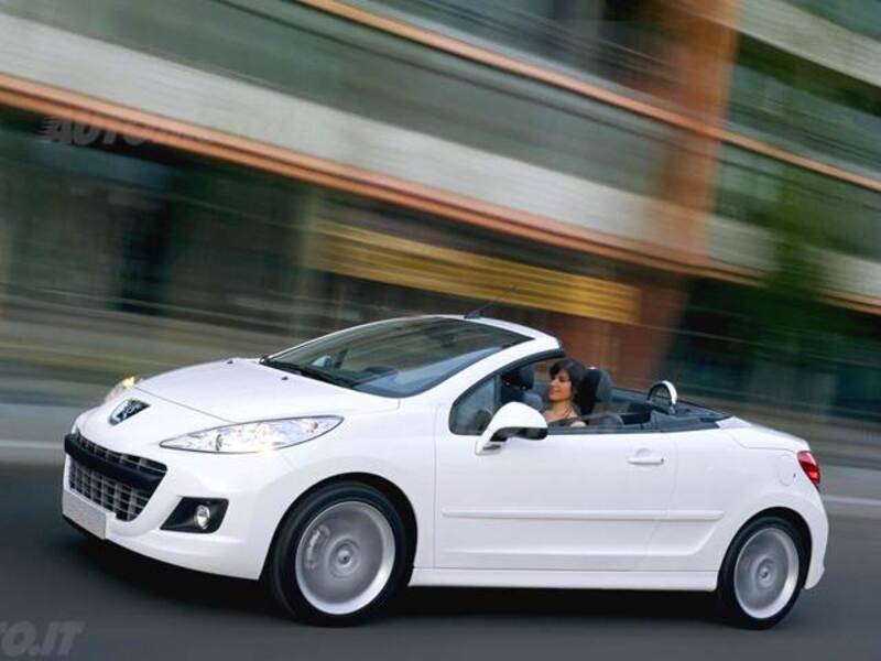 Peugeot 207 Cabrio VTi 120CV CC Sweet Years