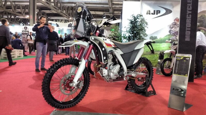 AJP a EICMA 2017 con la PR7 Extreme [VIDEO]