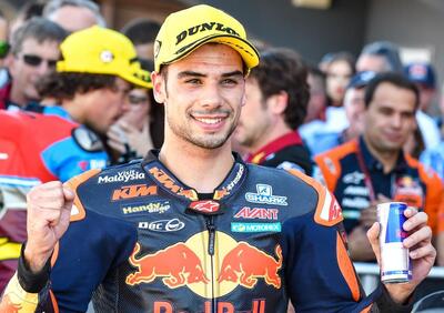 Oliveira e Martín vincono in Moto2 e Moto3 a Valencia