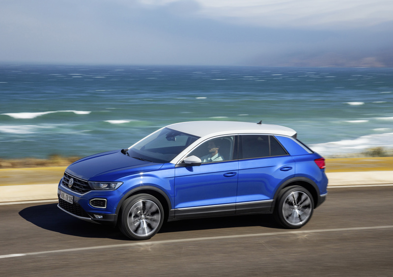 Volkswagen T-Roc (2017-->>) (28)