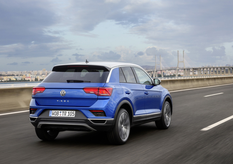 Volkswagen T-Roc (2017-->>) (26)