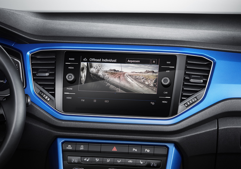 Volkswagen T-Roc (2017-->>) (37)
