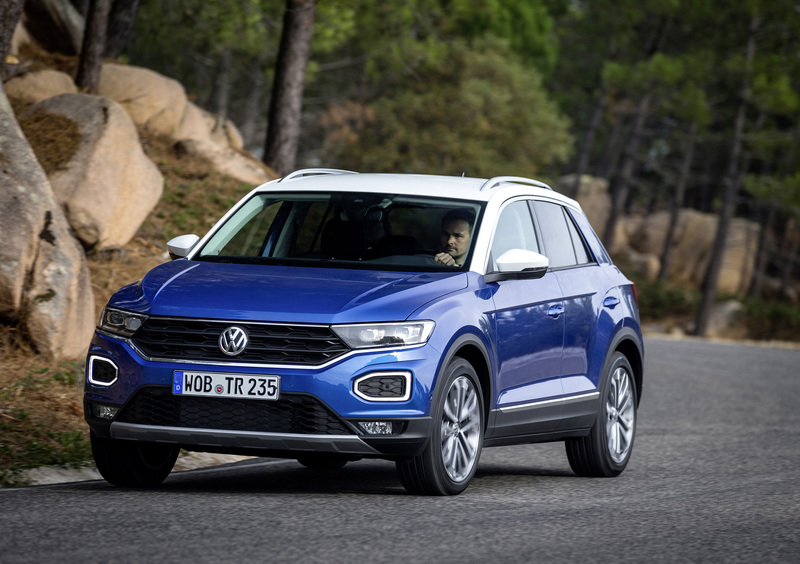 Volkswagen T-Roc (2017-->>) (25)