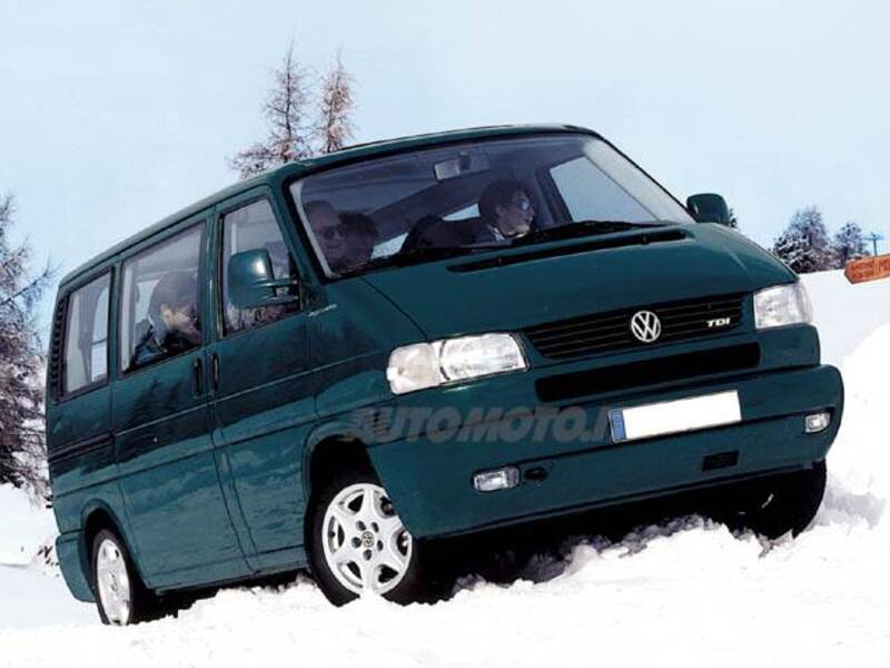 Volkswagen Veicoli Commerciali Caravelle 2.5 TDI/102CV aut. Comfortline