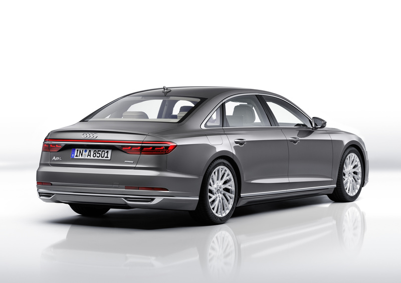 Audi A8 (2017-->>) (34)