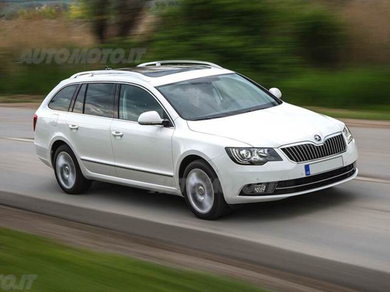 Skoda Superb Station Wagon 1.4 TSI Wagon Active 