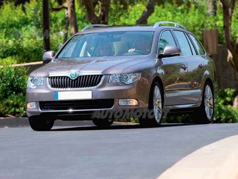 Skoda Superb Station Wagon 2.0 TDI CR 140CV Wagon Executive