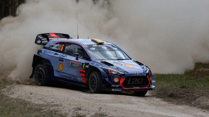 WRC17 Australia. Day 1: Mikkelsen e Hyundai Overall