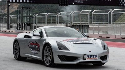 Saleen S1, il ritorno passa per la Cina