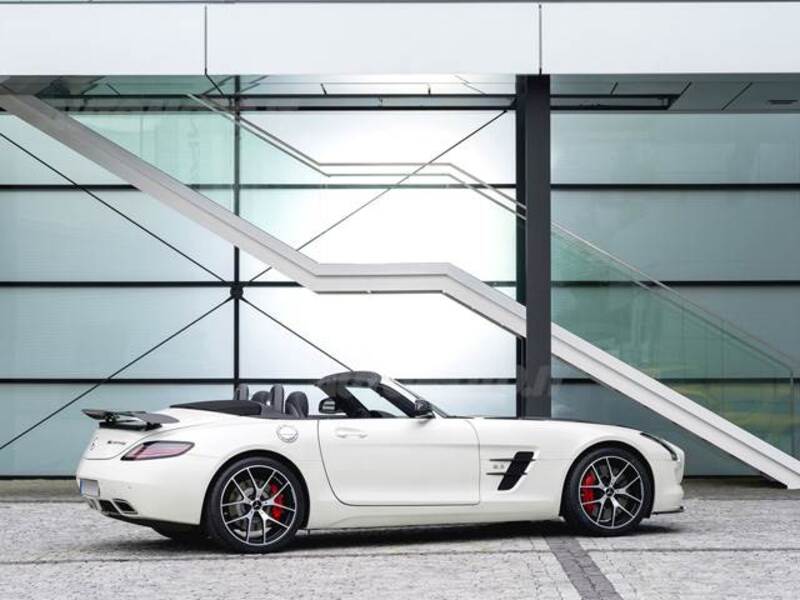 Mercedes-Benz SLS AMG GT Final Edition Roadster