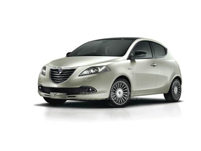 Lancia Ypsilon 0.9 TwinAir 85 CV 5 porte S&S Platinum