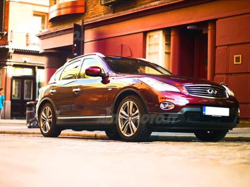 Infiniti QX50 3.0 diesel