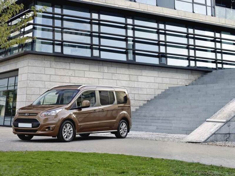Ford Tourneo Connect 7 1.6 TDCi 115 CV Plus