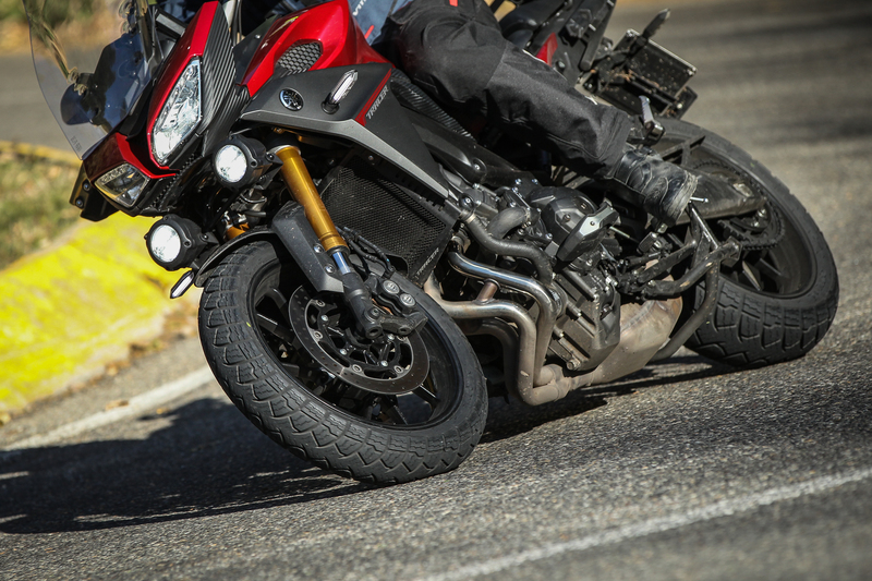 L&#039;aderenza &egrave; ottima anche su asfalto sporco di sale