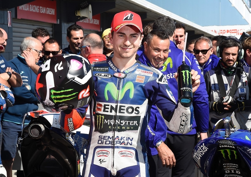 MotoGP, Australia 2015. Lorenzo: &quot;Obbligatorio arrivare davanti a Rossi&quot;