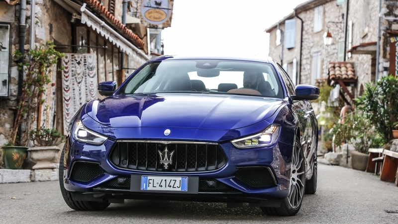 Maserati Ghibli, ecco i fari full LED Matrix