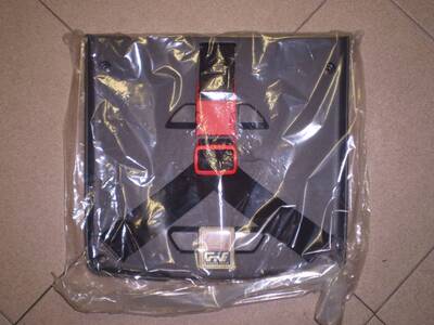 Portaoggetti per valigie givi