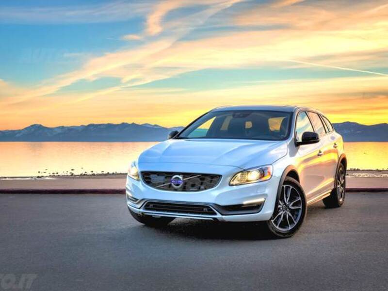 Volvo V60 Cross Country D4 Momentum