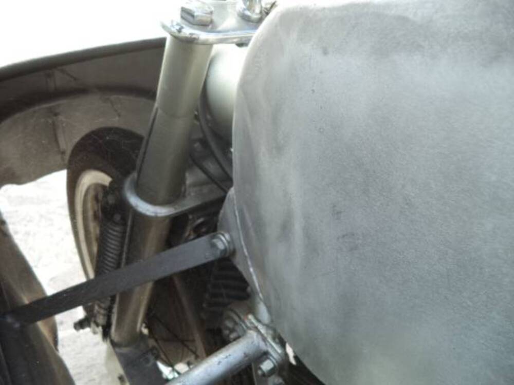 Moto Guzzi 500 CARENA CAMPANA (10)