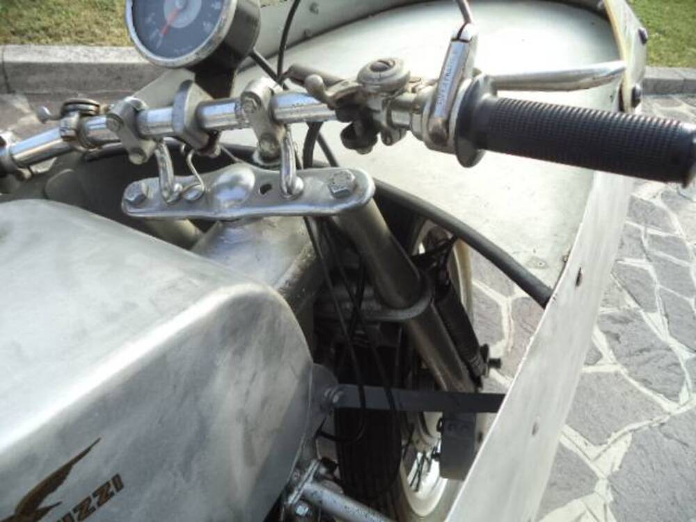 Moto Guzzi 500 CARENA CAMPANA (13)