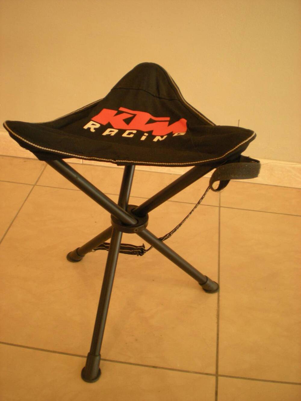 Sgabello da pista Ktm (2)