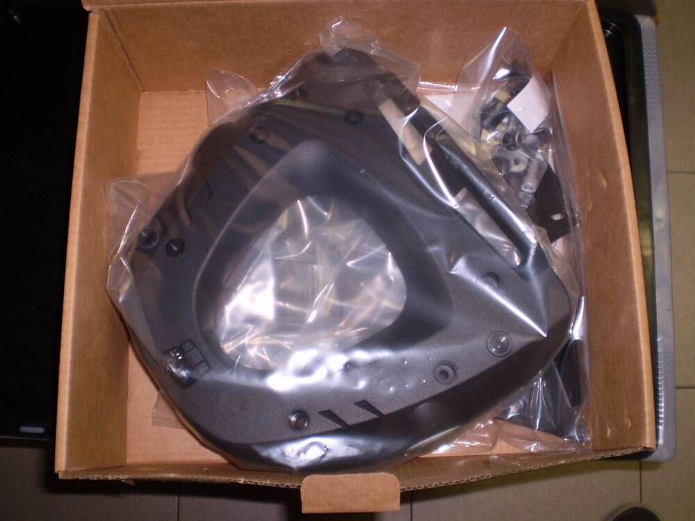 Piastra per bauletto givi