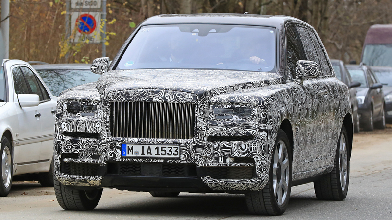 Rolls Royce Cullinan sempre pi&ugrave; vicino il nuovo SUV