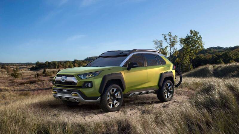 Toyota FT-AC, il SUV concept al Salone di Los Angeles