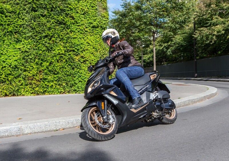 Peugeot Belville 125 Belville 125 RS (2017 - 19) (3)