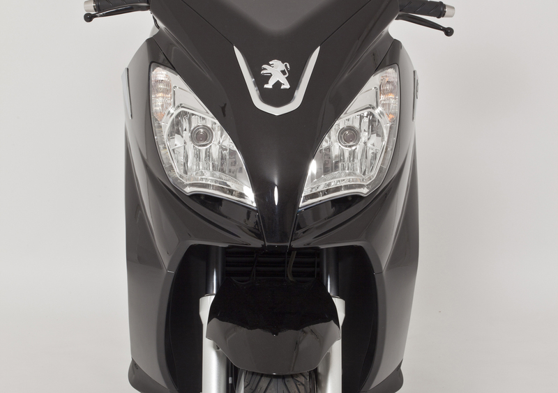 Peugeot Satelis 125 Satelis 125 Black Edition (2017 - 18) (8)