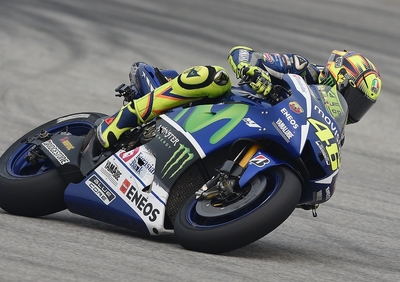 MotoGP, Sepang 2015. Rossi: Buon inizio: passo simile a Lorenzo