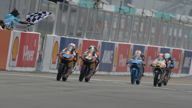 Sepang 2015. Zarco e Oliveira vincono in Moto2 e Moto3