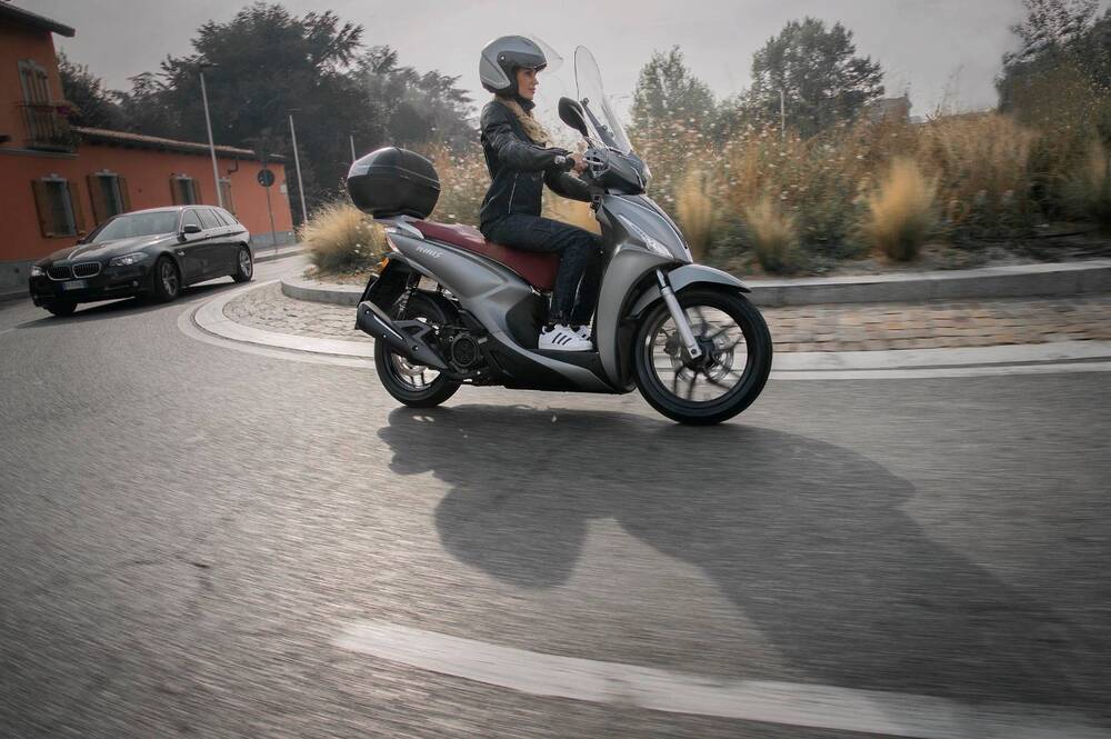 Kymco People 125i S (2021 - 25) (9)