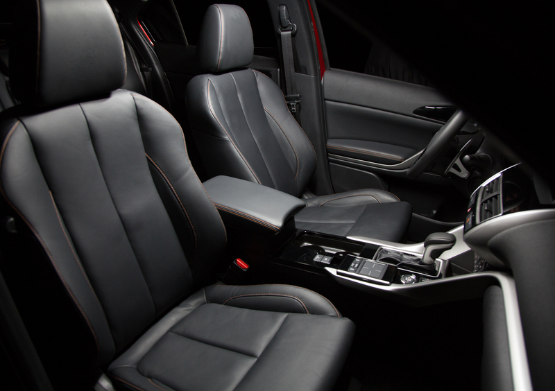 Mitsubishi Eclipse (2017-->>) (14)