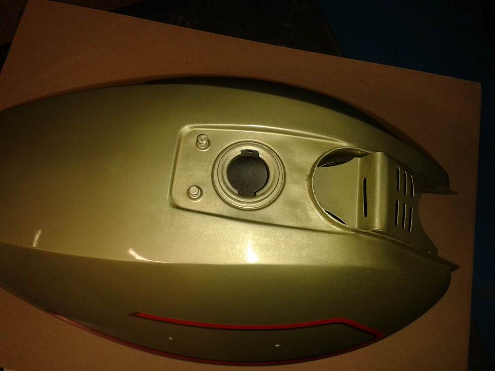 SERBATOI BENZINA MOTO GUZZI (2)
