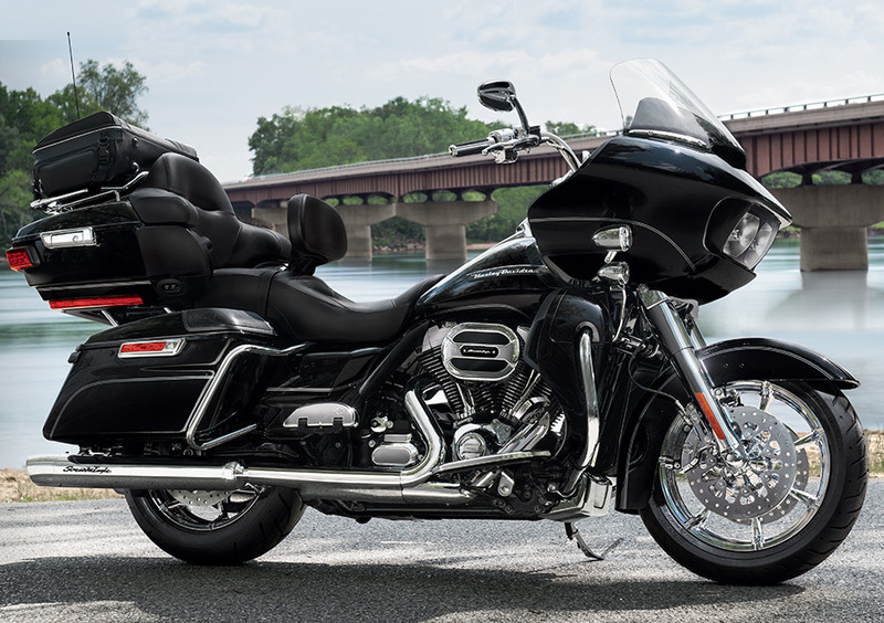 Harley-Davidson Touring 1690 Road Glide Ultra (2015 - 16) - FLRTU (3)