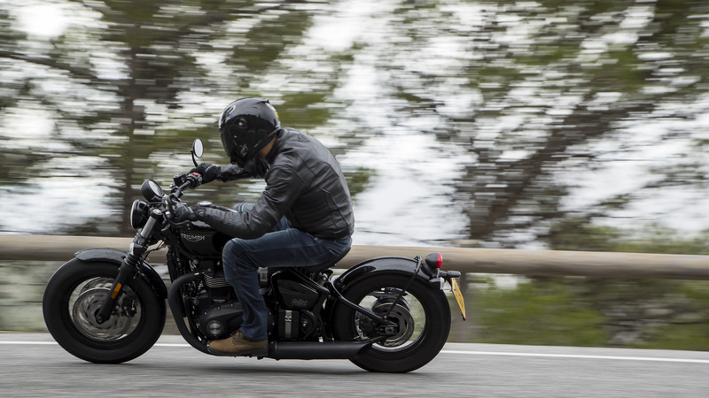 Triumph Bonneville Bobber Black 2018 TEST