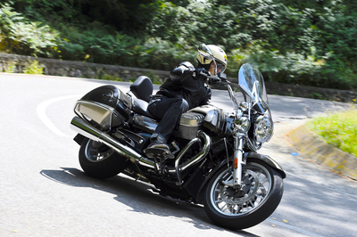 Moto Guzzi California 1400 Touring SE