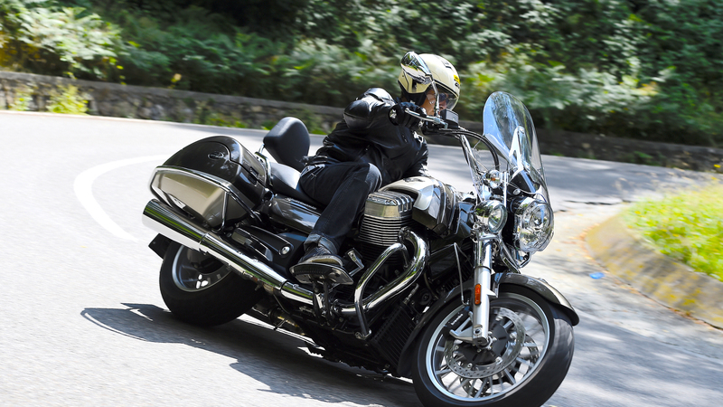 Moto Guzzi California 1400 Touring SE