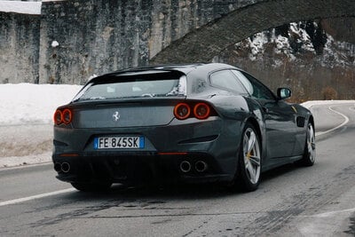 Ferrari GTC4Lusso, anche Enzo la adorerebbe [Video]