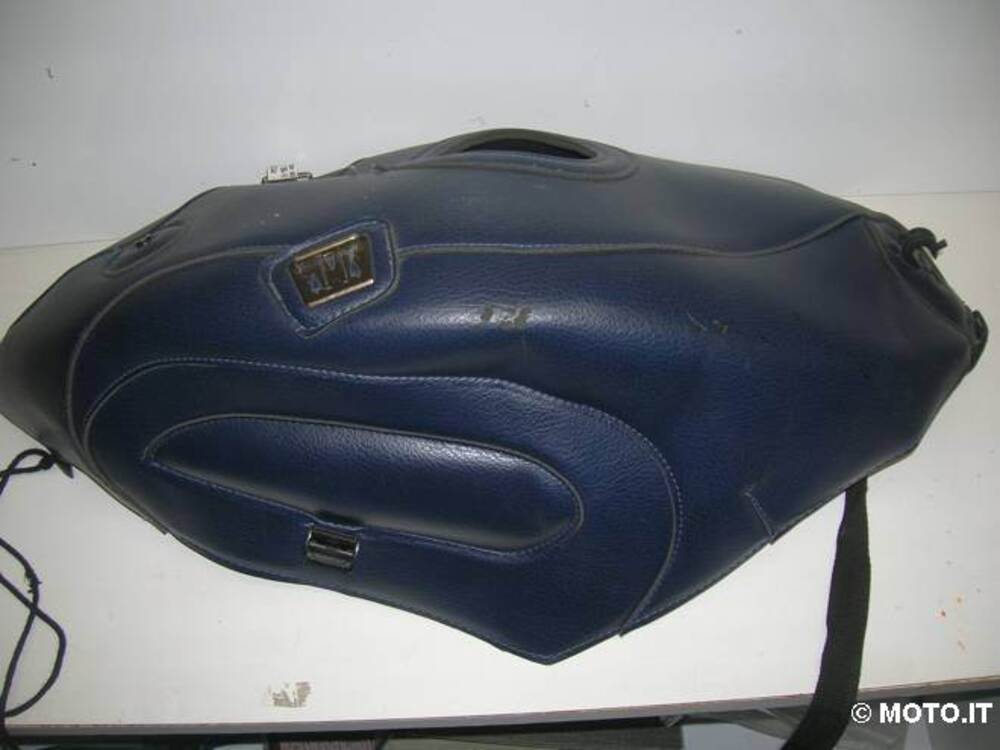 Copriserbatoio Bagster per VFR750 '94-'97 Copriserbatoio VFR750 '94-'97 (2)